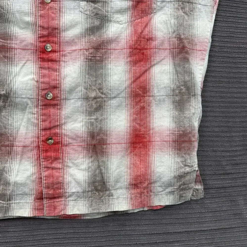 Mountain Hard Wear Shirt Mens Medium Red Plaid Short Sleeve Button Up‎ Outdoor